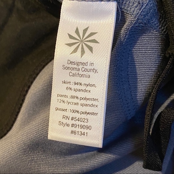 ATHLETA Tennis Skirt with Cropped Leggings-Xsmall - Picture 8 of 10